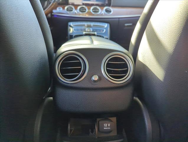 Used 2017 Mercedes-Benz E 300 E 300 Luxury image 18