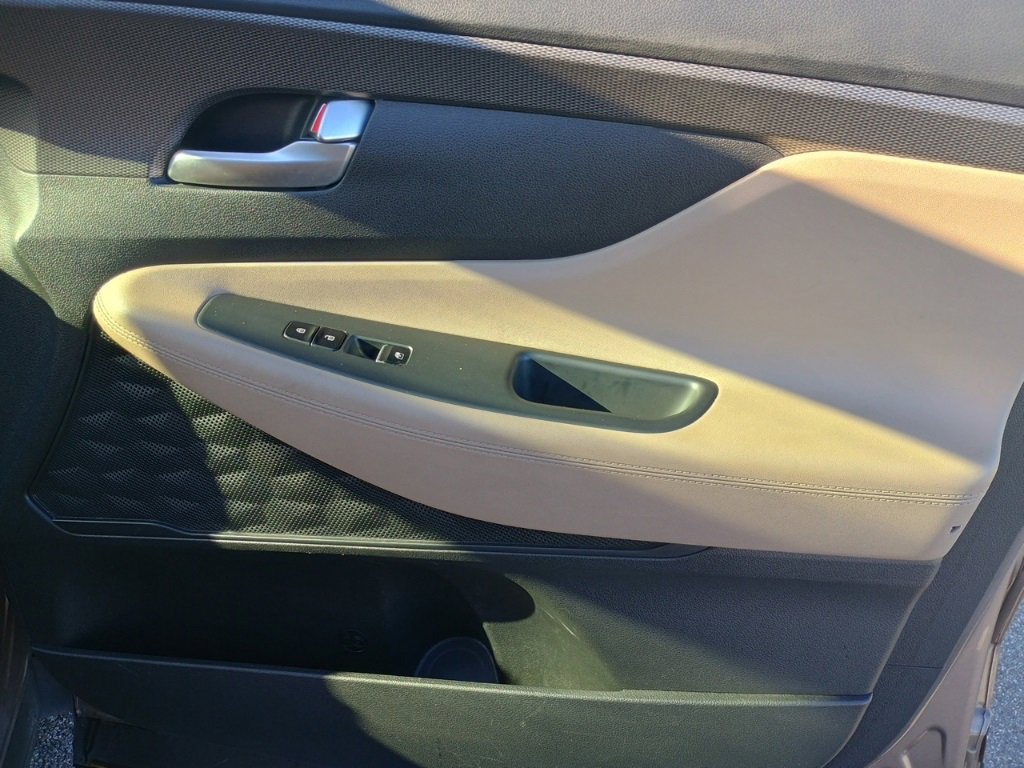 Used 2020 Hyundai Santa Fe SEL image 21