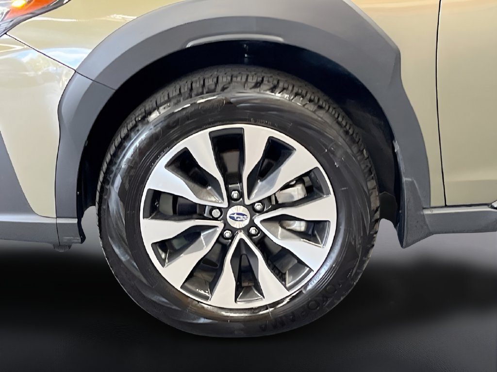 Used 2025 Subaru Outback Limited AWD/4WD image 33