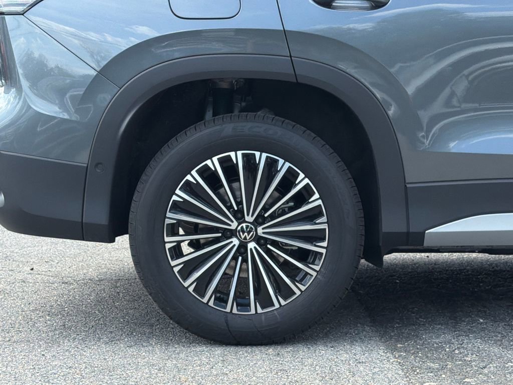 New 2026 Volkswagen Tiguan S AWD/4WD image 4