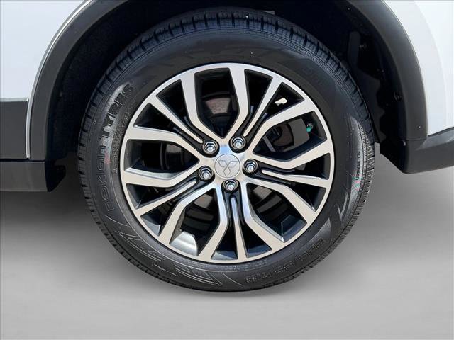Used 2017 Mitsubishi Outlander SEL FWD image 9