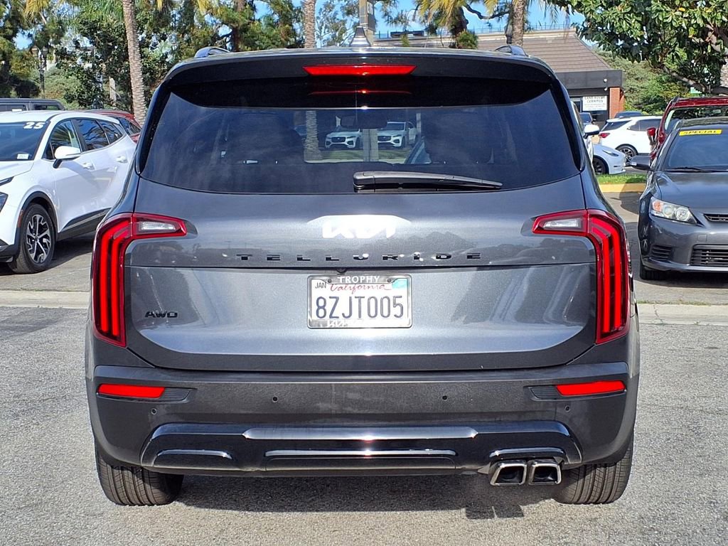 Certified 2022 Kia Telluride SX w/ SX Prestige Package image 4