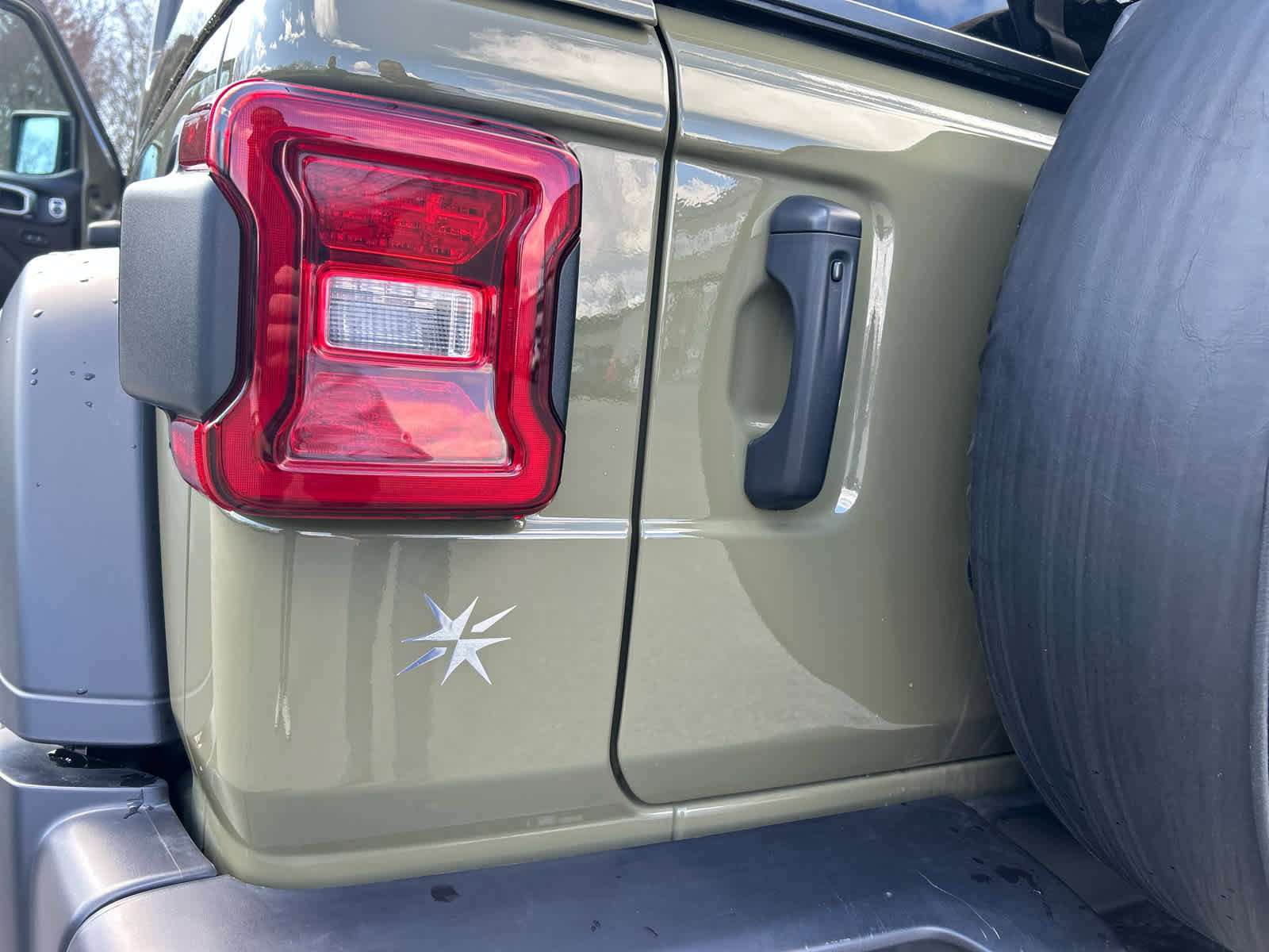 Used 2026 Jeep Wrangler Sport S image 38