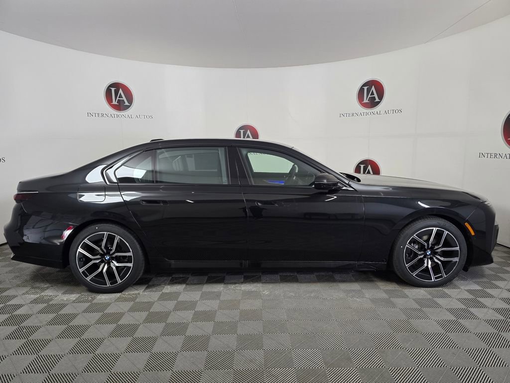 New 2026 BMW 740i xDrive w/ Premium Package image 3