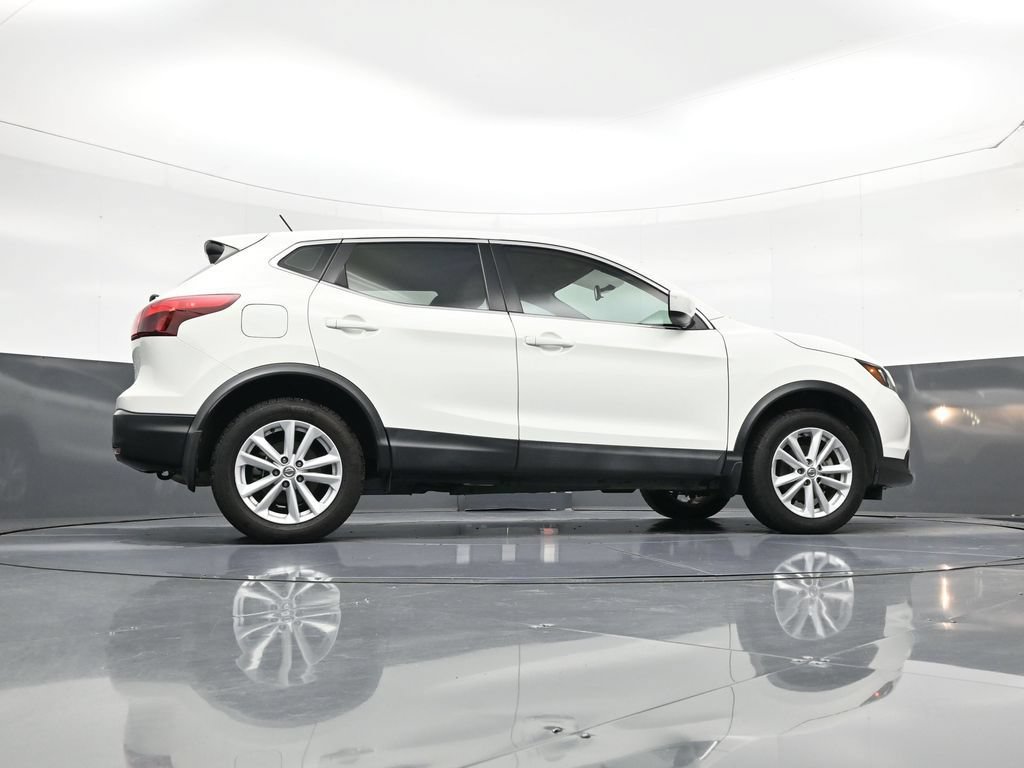 Used 2017 Nissan Rogue Sport S w/ S Appearance Package FWD image 25
