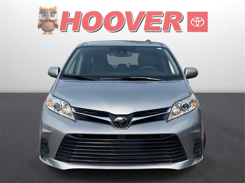 Used 2018 Toyota Sienna LE image 7