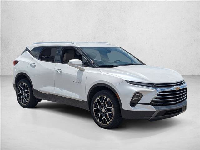 Used 2023 Chevrolet Blazer Premier FWD video 3