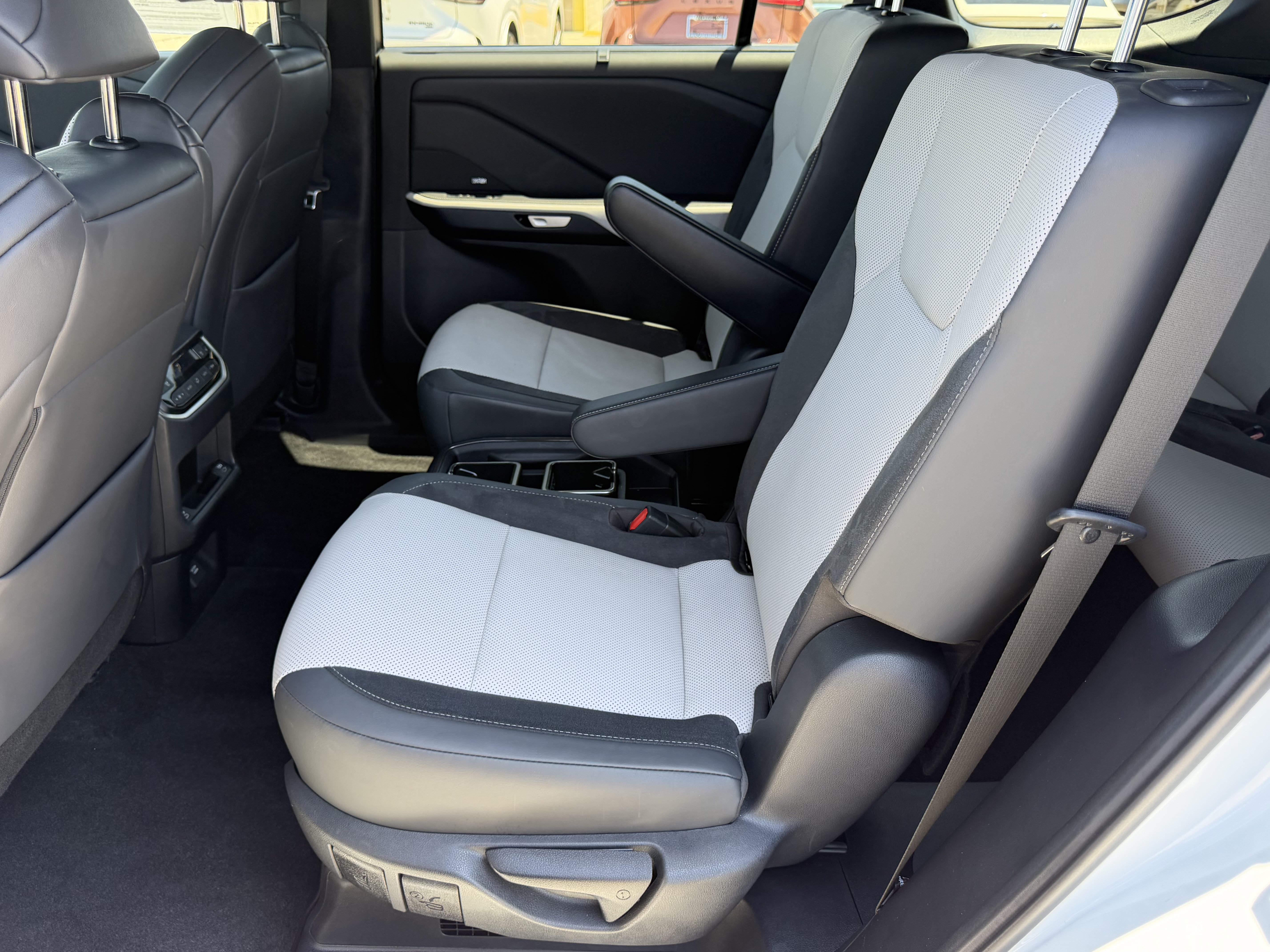 Certified 2024 Lexus TX 500h AWD image 35