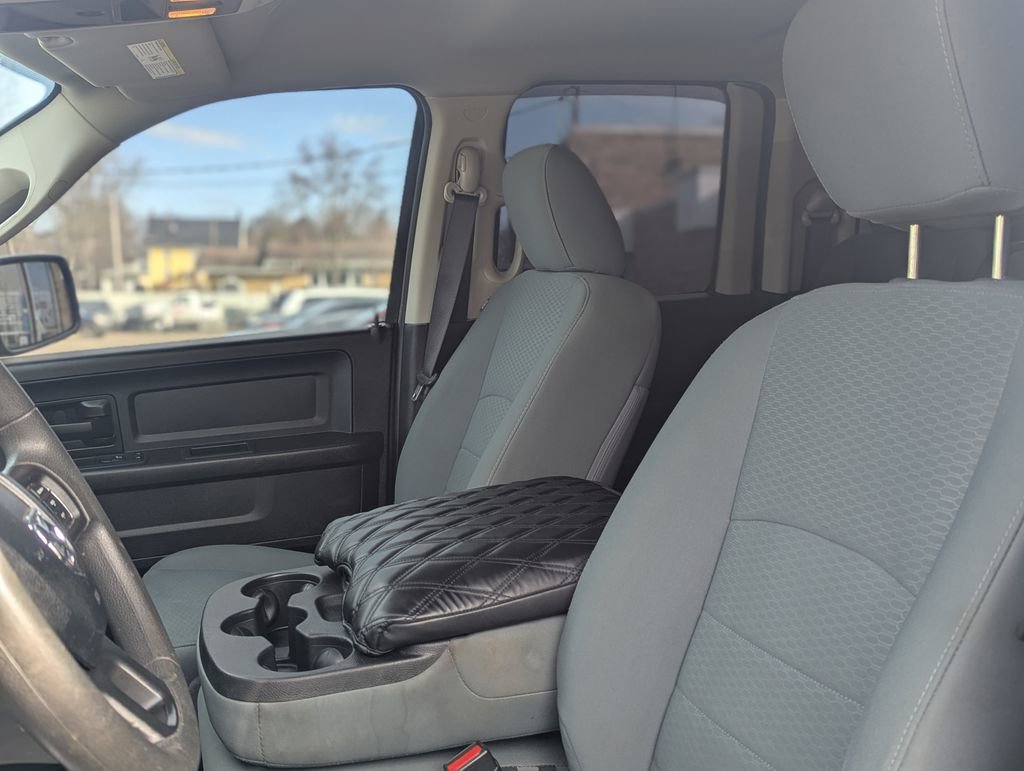 Used 2018 RAM 1500 Express w/ Express Value Package image 25
