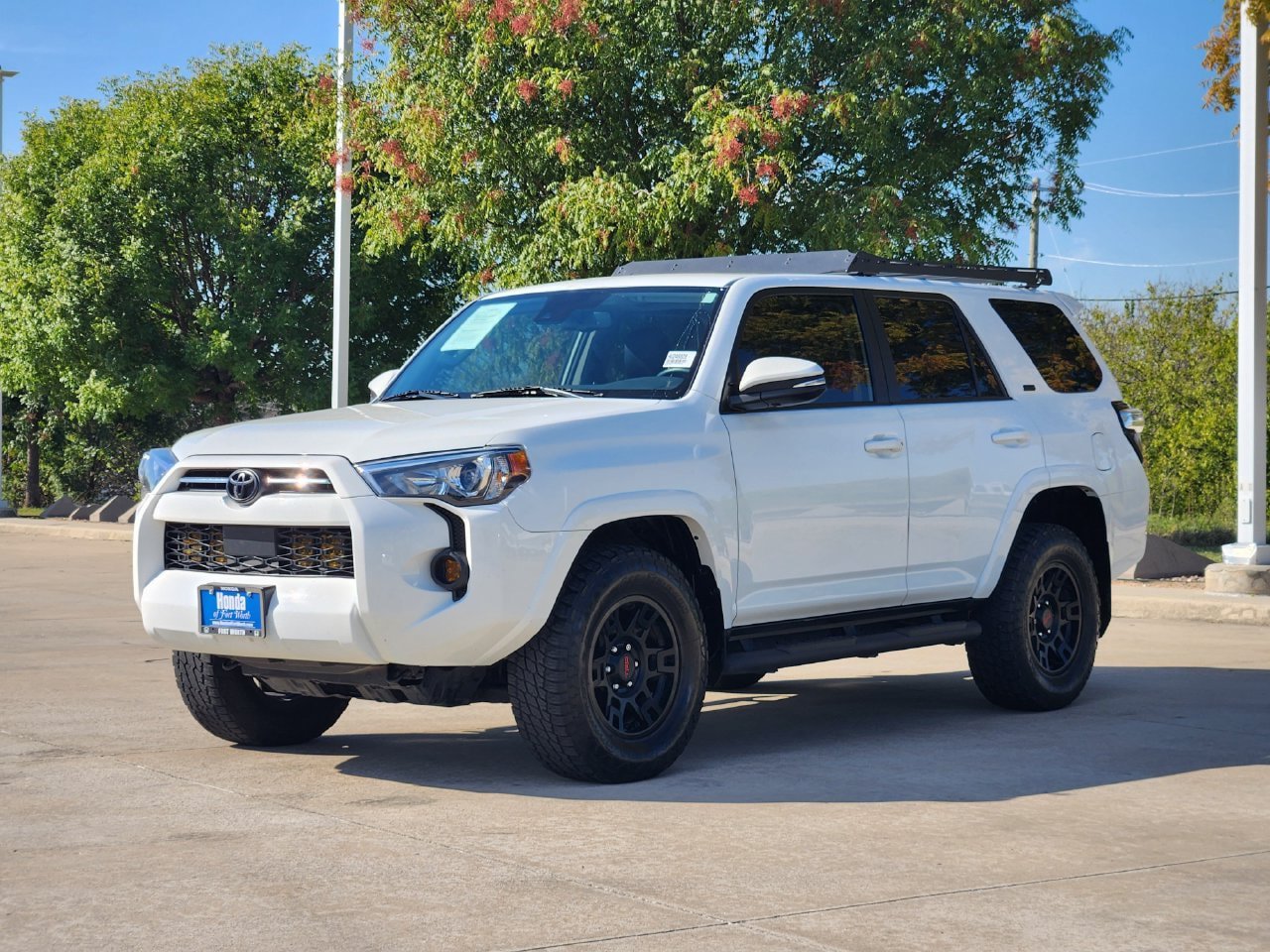 Used 2024 Toyota 4Runner SR5 Premium w/ Moonroof Package AWD/4WD image 3