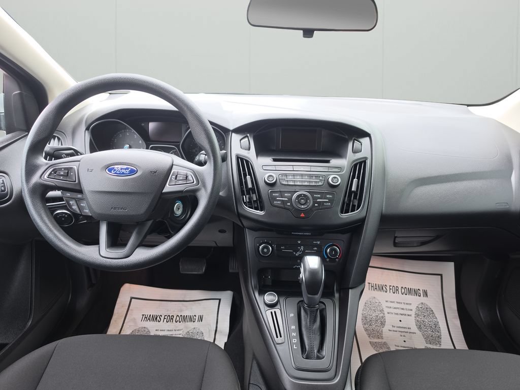 Used 2016 Ford Focus SE FWD image 9