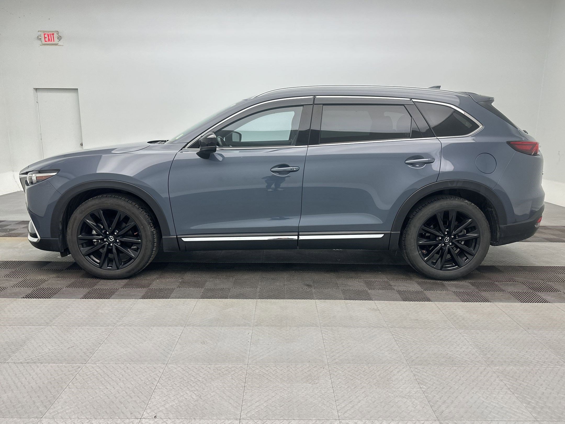 Used 2023 MAZDA CX-9 Carbon Edition image 2