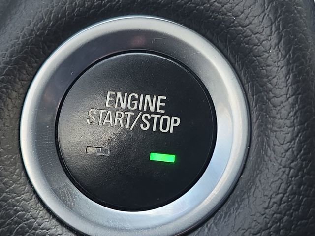 Used 2021 Chevrolet Traverse RS image 17