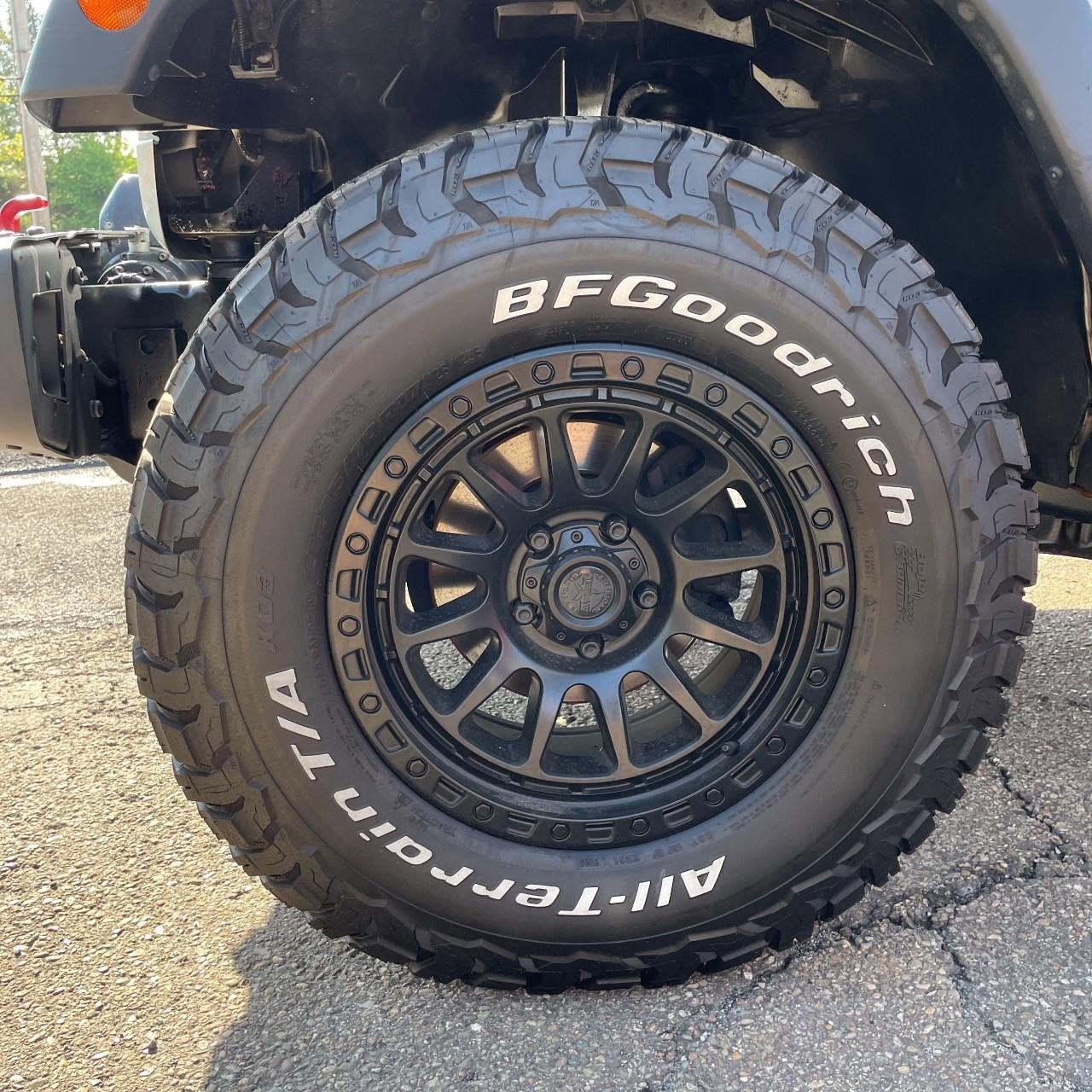 Used 2015 Jeep Wrangler Unlimited Rubicon AWD/4WD image 9