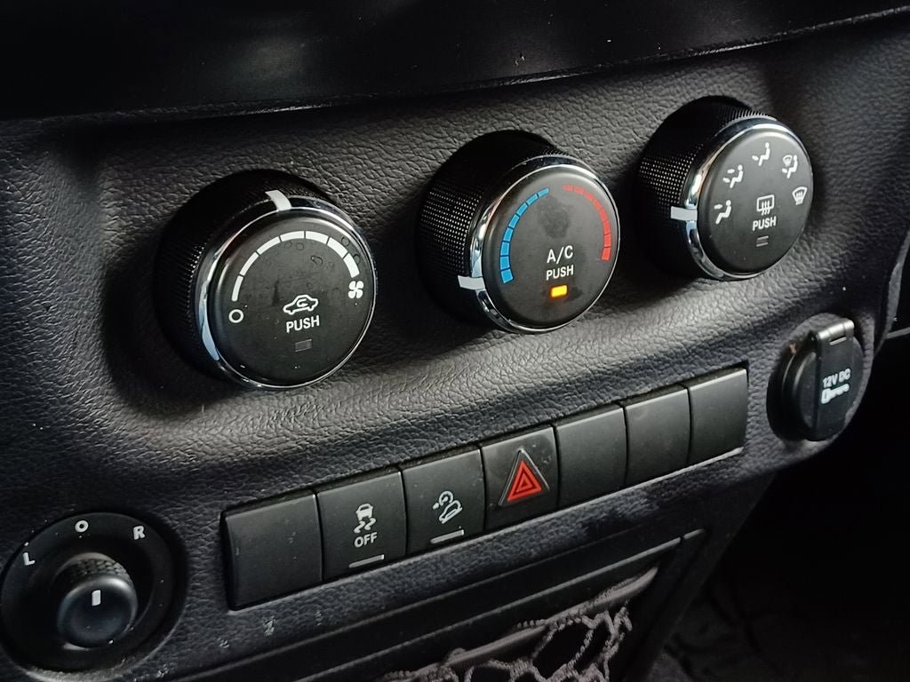 Used 2017 Jeep Wrangler Unlimited Sport AWD/4WD image 19