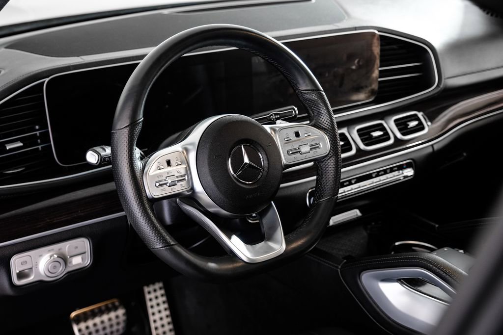 Used 2023 Mercedes-Benz GLS 450 4MATIC w/ AMG Line Exterior image 15