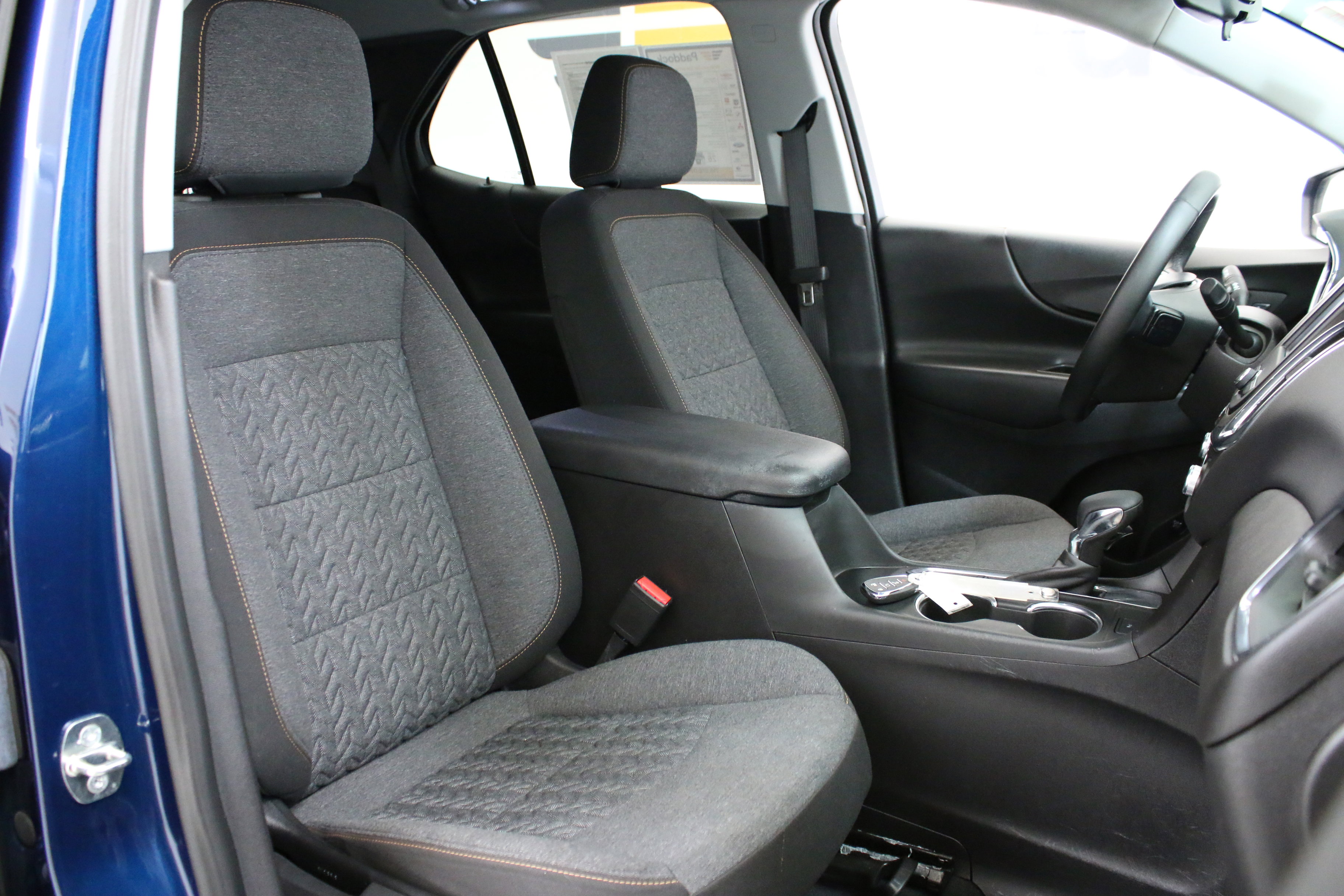 Used 2023 Chevrolet Equinox LT FWD image 30