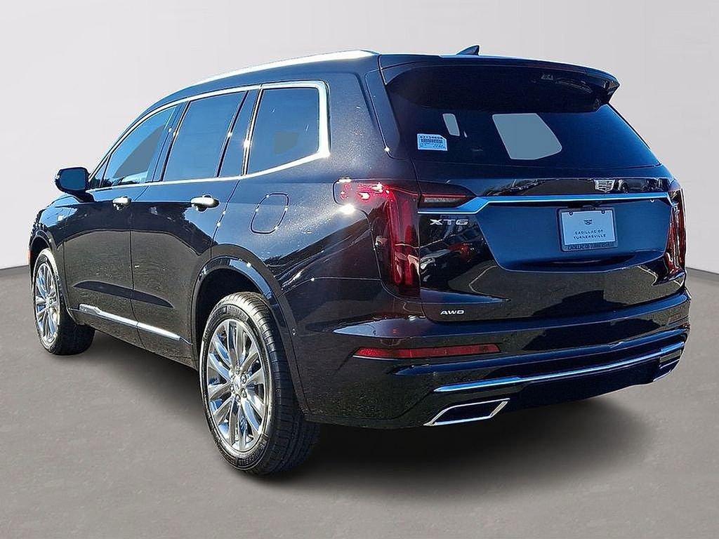 Certified 2025 Cadillac XT6 Premium Luxury w/ Technology Package image 3