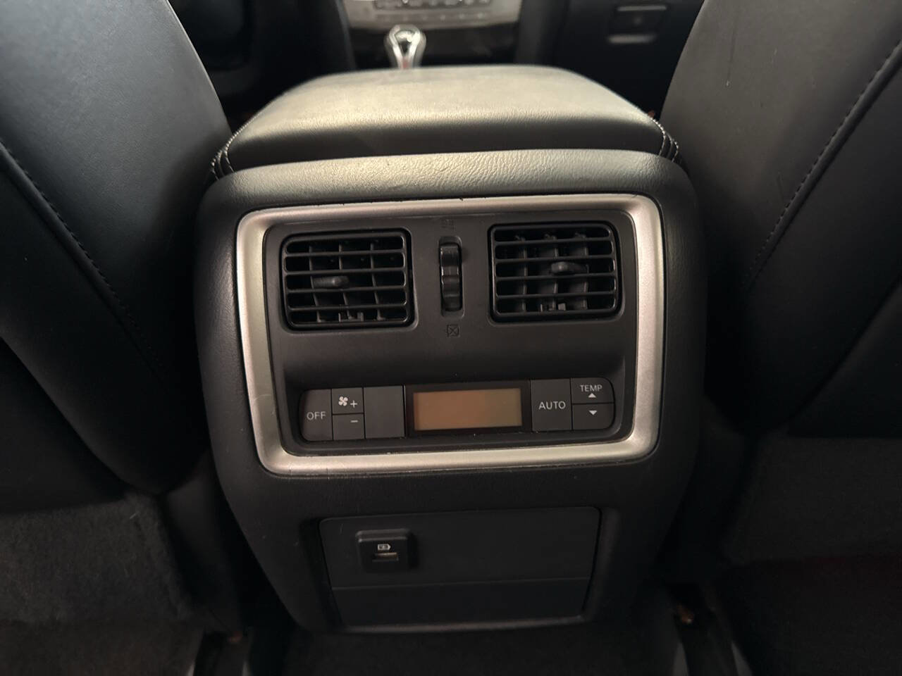 Used 2016 INFINITI QX60 AWD w/ Premium Package image 29