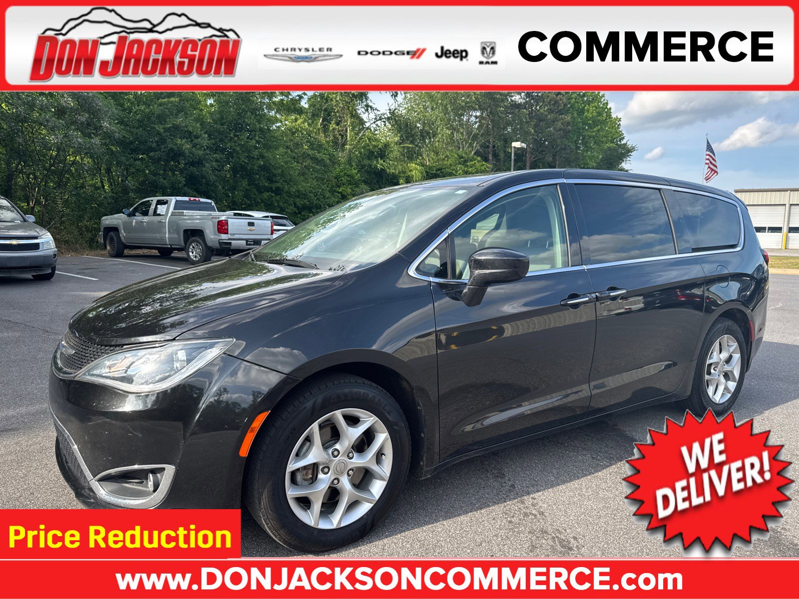 Used 2019 Chrysler Pacifica Touring Plus w/ Tire & Wheel Group FWD image 1