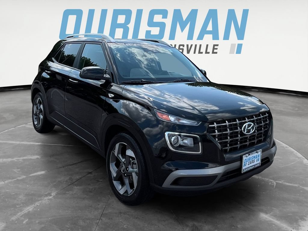 Used 2023 Hyundai Venue SEL w/ Cargo Package