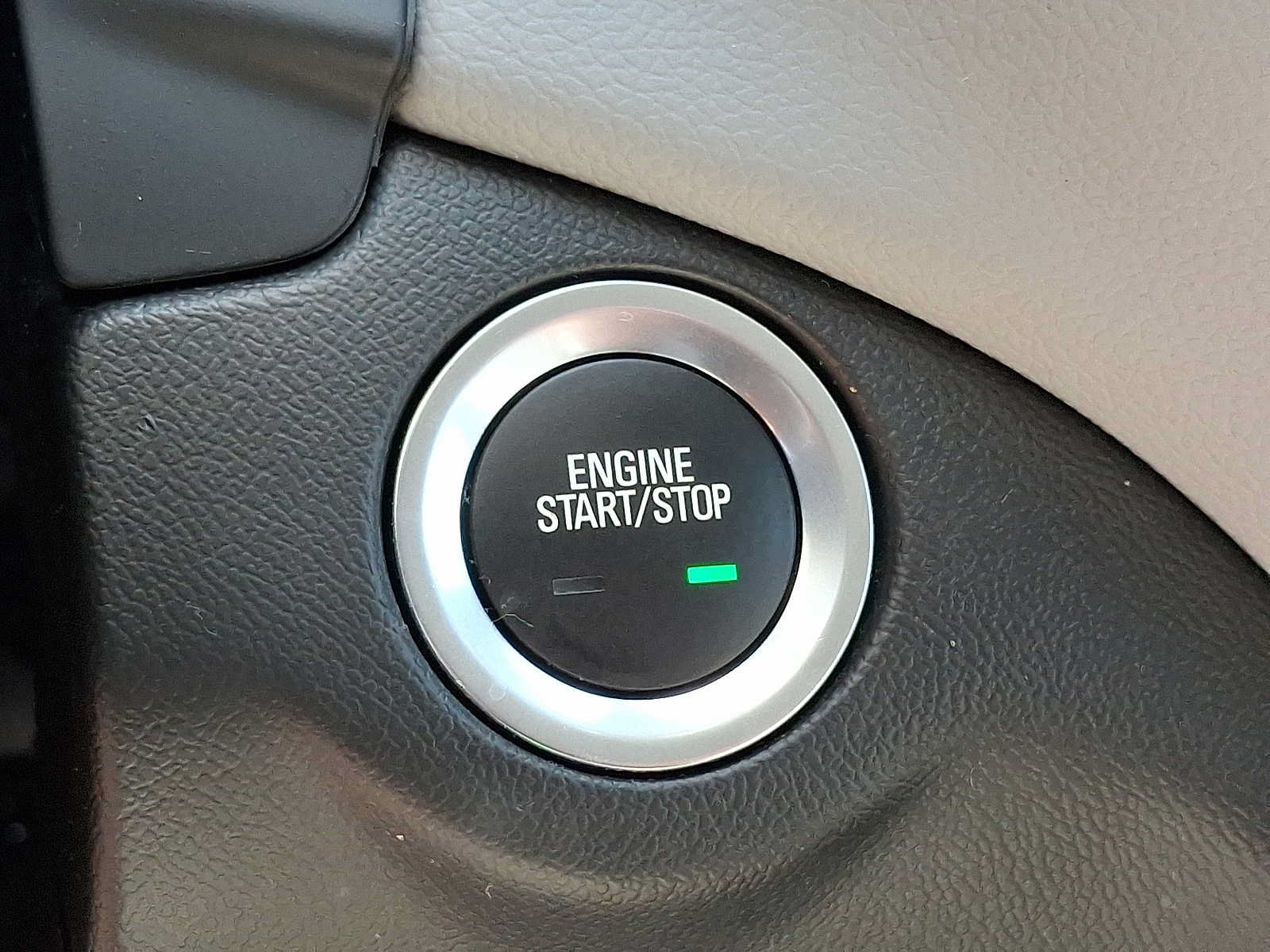 Used 2023 Chevrolet Equinox LS AWD/4WD image 23
