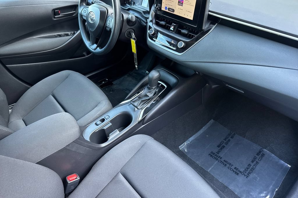Certified 2025 Toyota Corolla LE FWD image 14