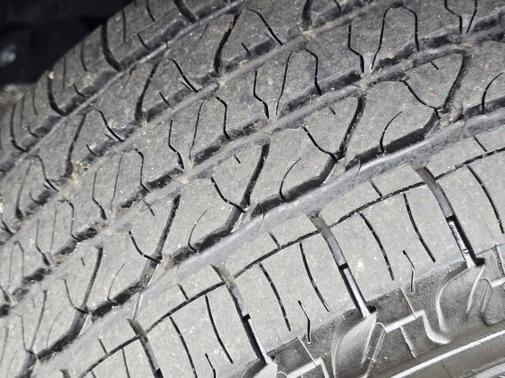 Used 2021 Jeep Grand Cherokee L Limited RWD image 11
