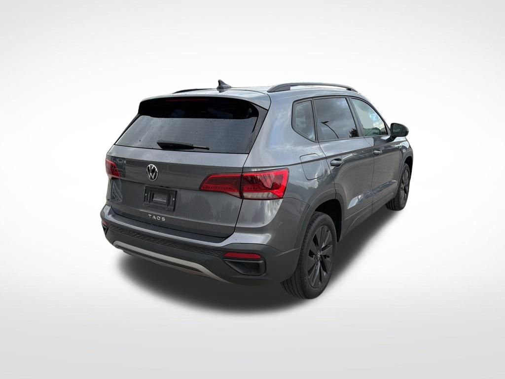Used 2022 Volkswagen Taos S w/ IQ Drive S Package image 5