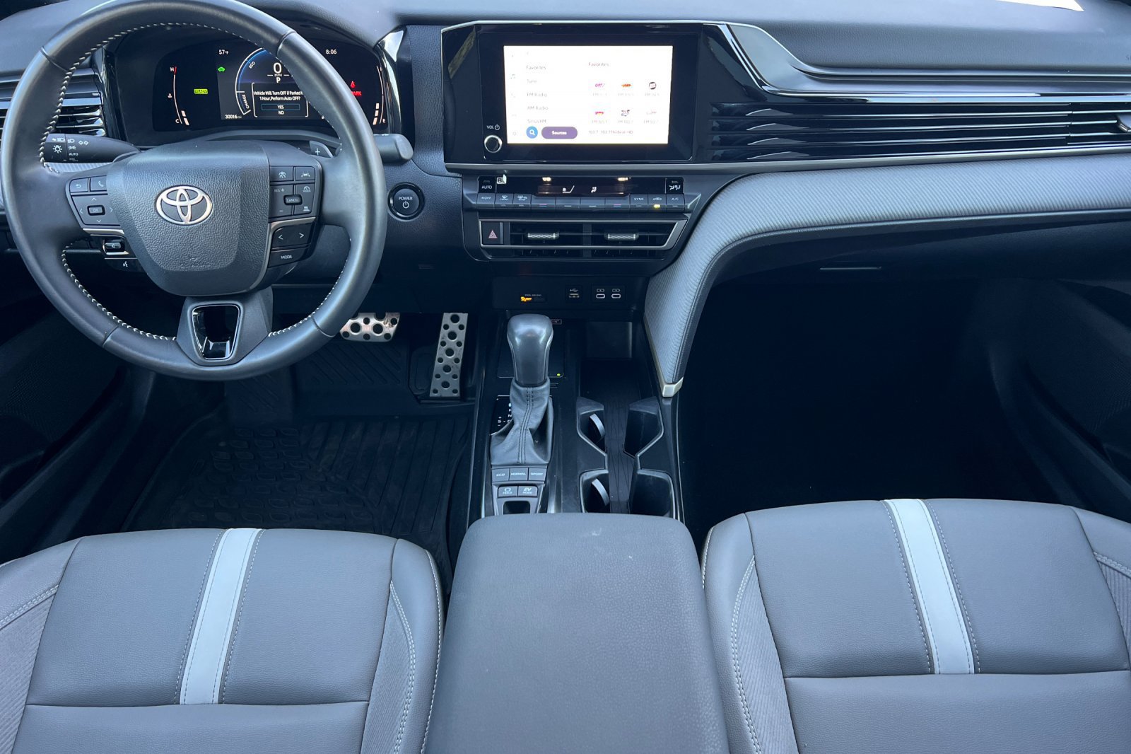 Certified 2025 Toyota Camry SE FWD image 13