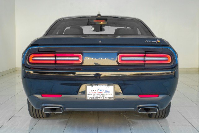 Used 2015 Dodge Challenger R/T Scat Pack RWD image 7