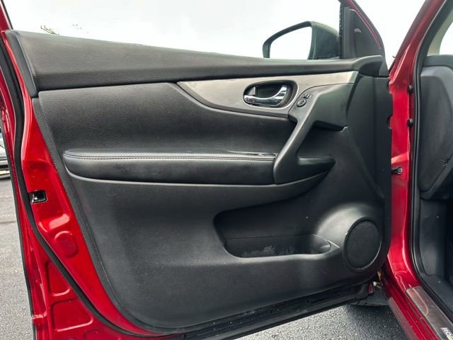 Used 2020 Nissan Rogue Sport SL FWD image 14