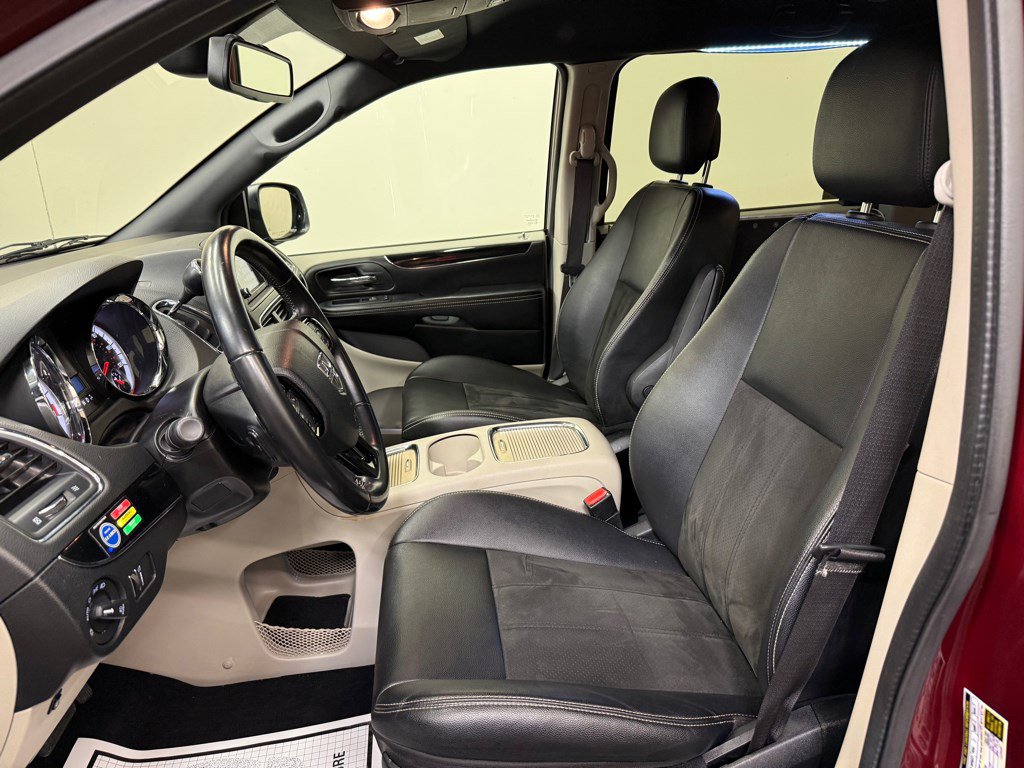 Used 2019 Dodge Grand Caravan SXT FWD image 8