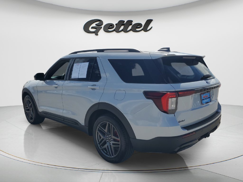 Used 2026 Ford Explorer ST-Line w/ ST-Line Street Pack RWD image 7