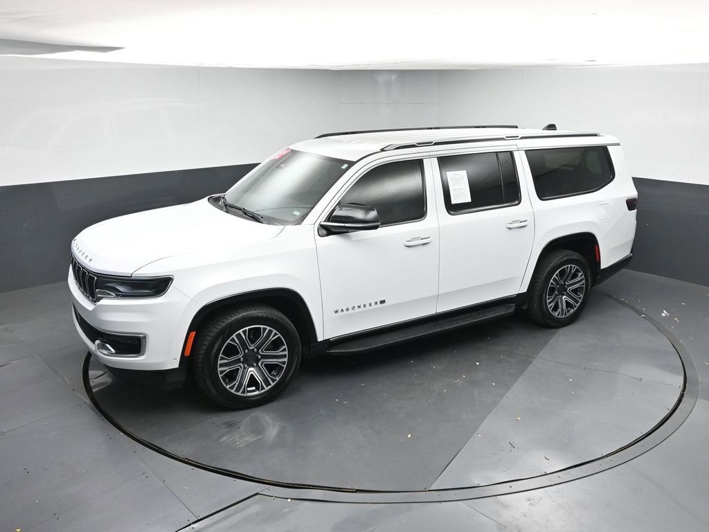 Used 2024 Jeep Wagoneer L Series II w/ Flexible Seating Group image 36