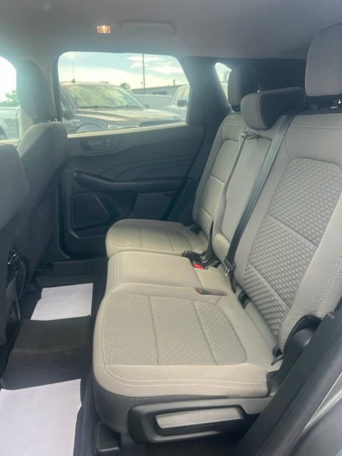 Used 2022 Ford Escape SE w/ SE Sport Appearance Package AWD/4WD image 13