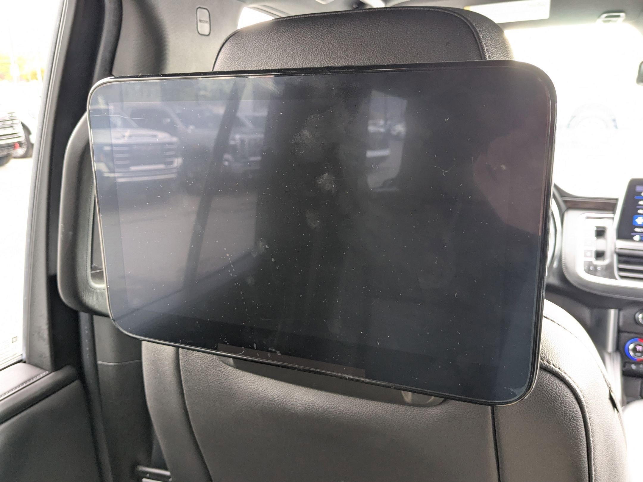 Used 2021 Chevrolet Tahoe Z71 w/ Rear Media and Nav Package image 28