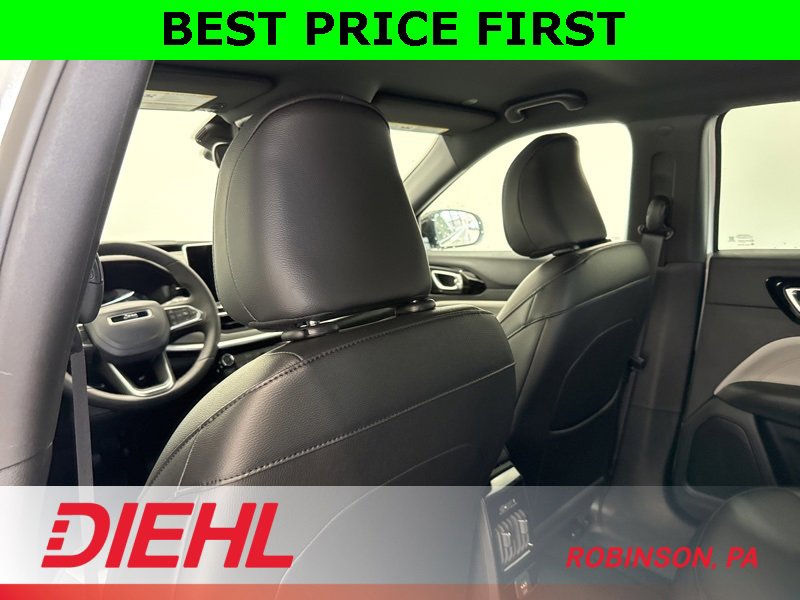 New 2026 Jeep Compass Limited image 18