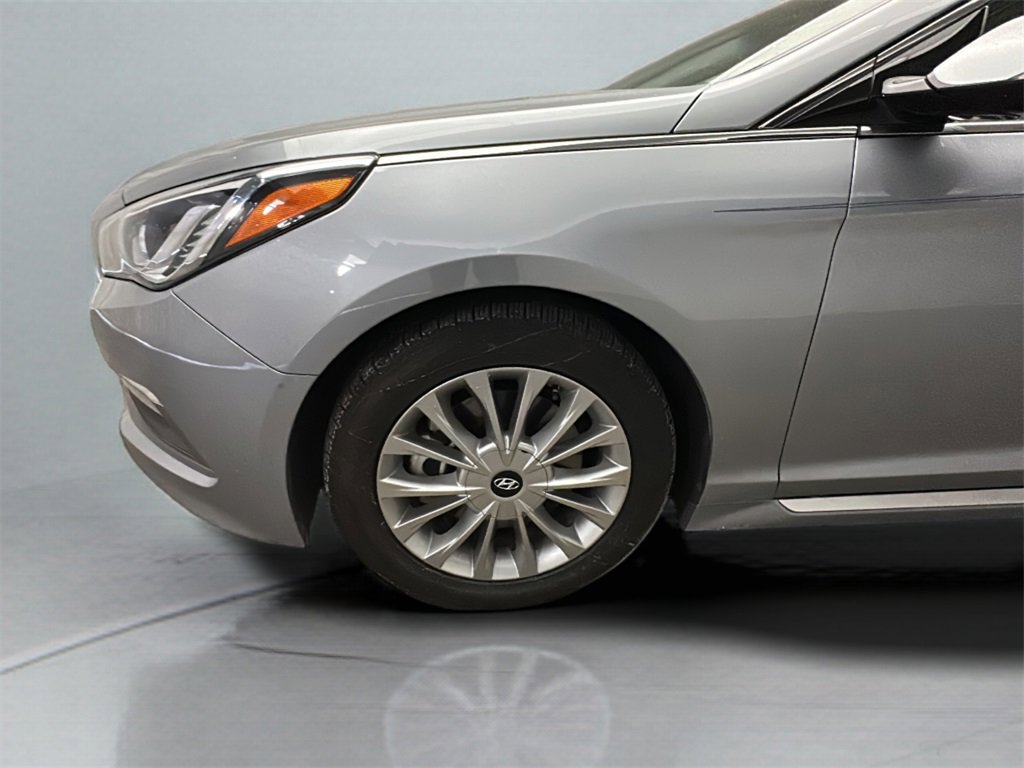 Used 2015 Hyundai Sonata Limited w/ Option Group 06 image 28