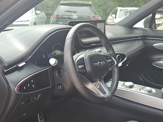 Used 2023 Genesis GV70 2.5T w/ Sport Prestige Package image 10