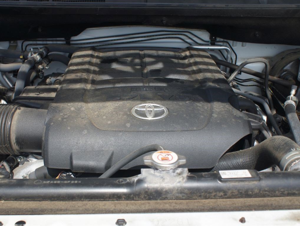 Used 2018 Toyota Sequoia Limited w/ Safety & Convenience Package AWD/4WD image 27