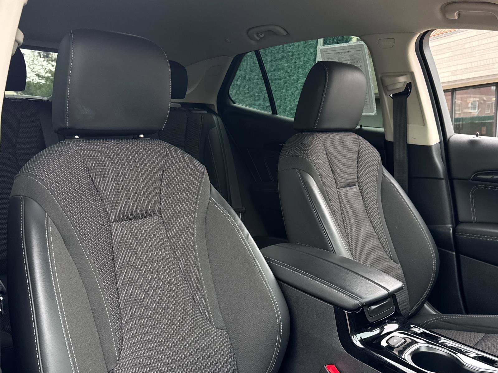 Used 2023 Buick Envision Preferred image 28