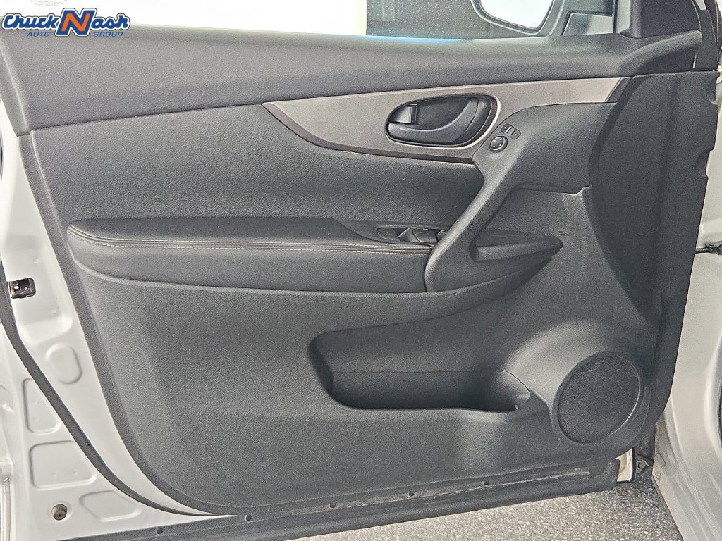 Used 2018 Nissan Rogue Sport S FWD image 26