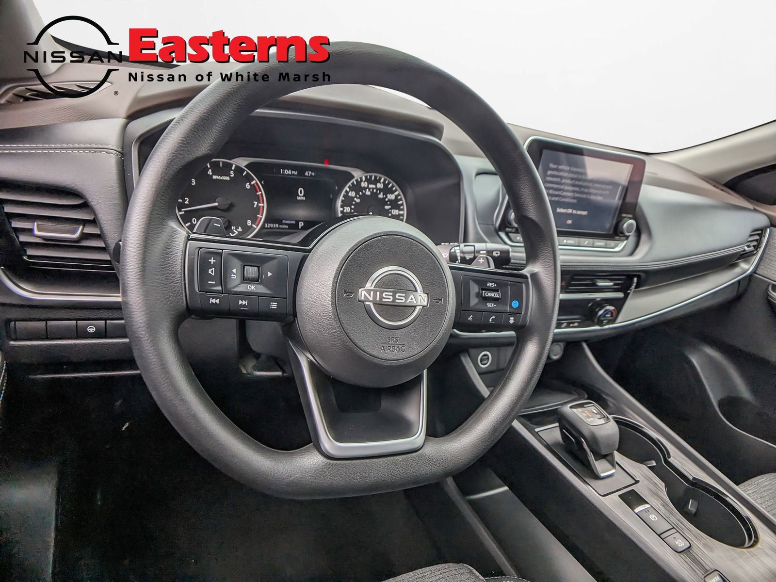 Used 2022 Nissan Rogue SV image 23