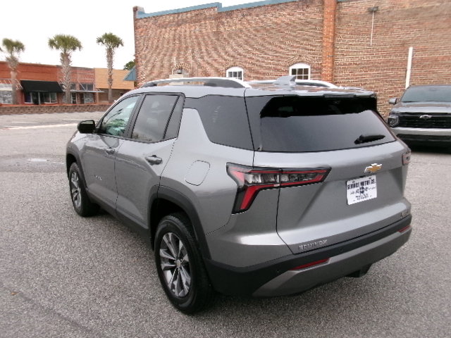 Used 2025 Chevrolet Equinox LT w/ Convenience Package II image 5