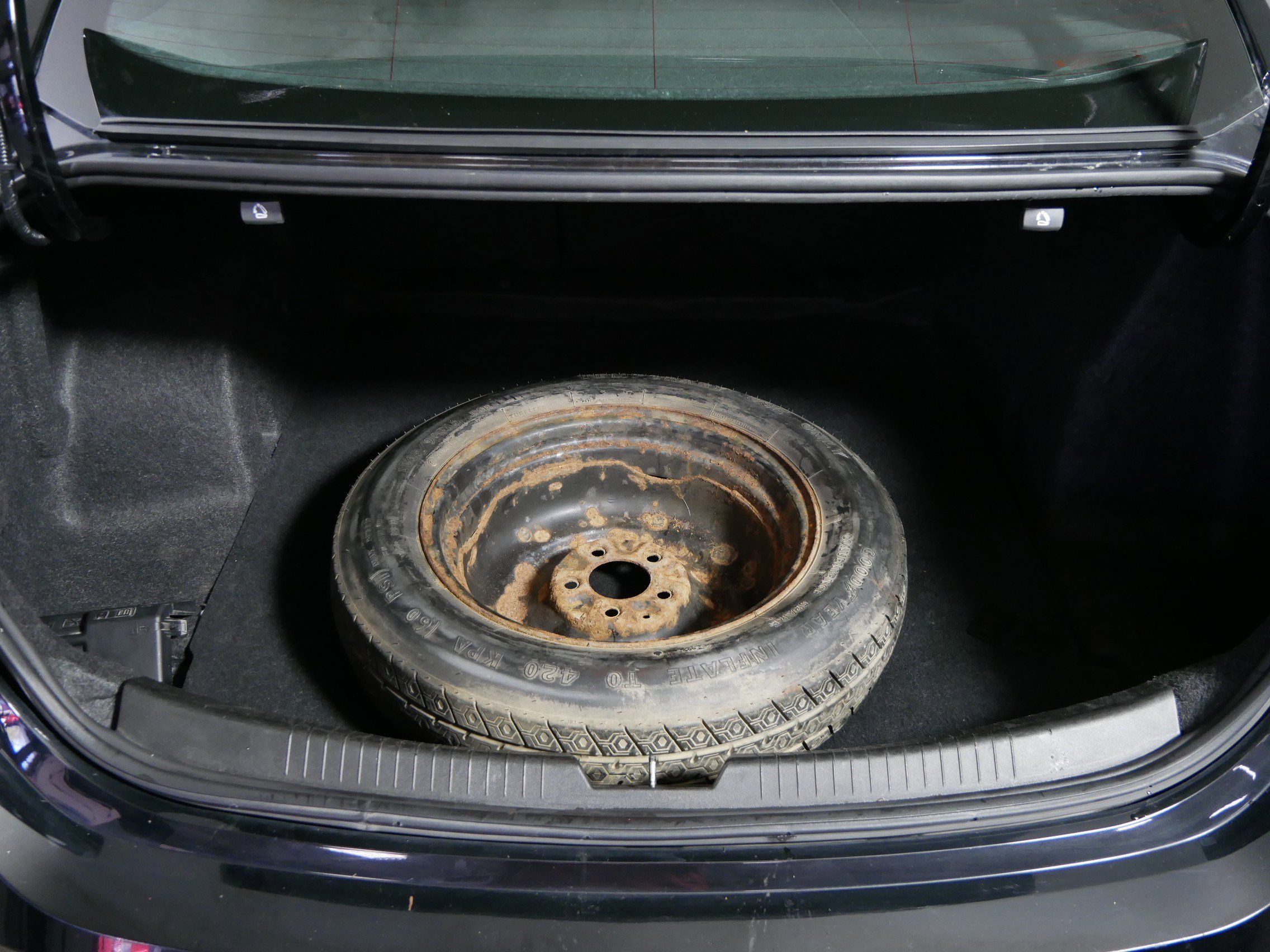 Used 2021 Chevrolet Malibu LT FWD image 18