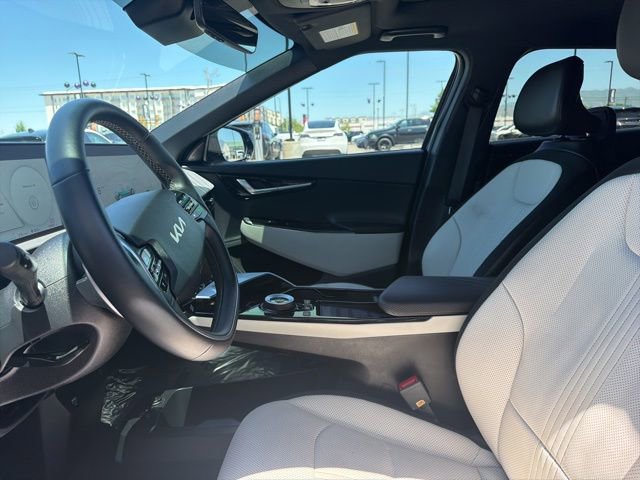 Used 2022 Kia EV6 GT-Line w/ GT-Line White Seat Package RWD image 22