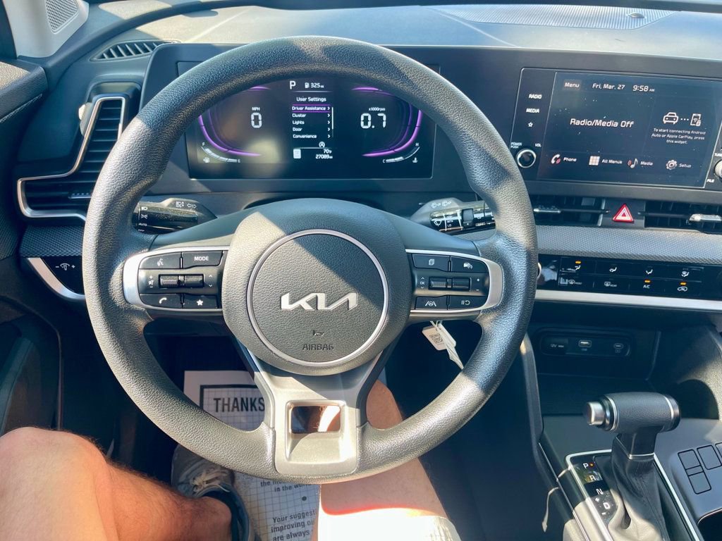 Used 2025 Kia Sportage LX image 14
