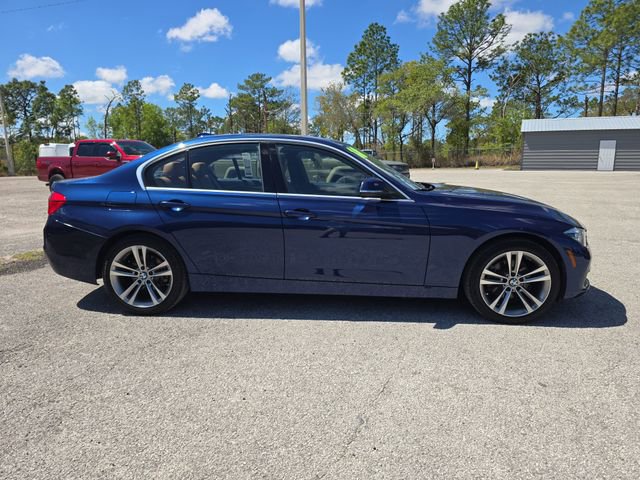 Used 2018 BMW 330i xDrive Sedan w/ Premium Package image 3