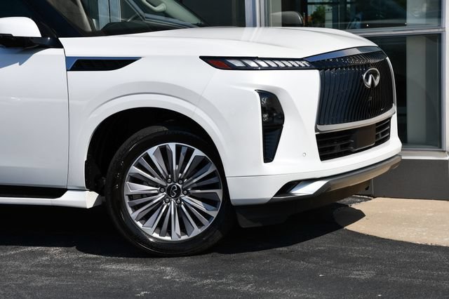 Used 2025 INFINITI QX80 Luxe AWD/4WD image 13
